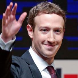 Владельцы акций Facebook хотят убрать Цукерберга с должности.